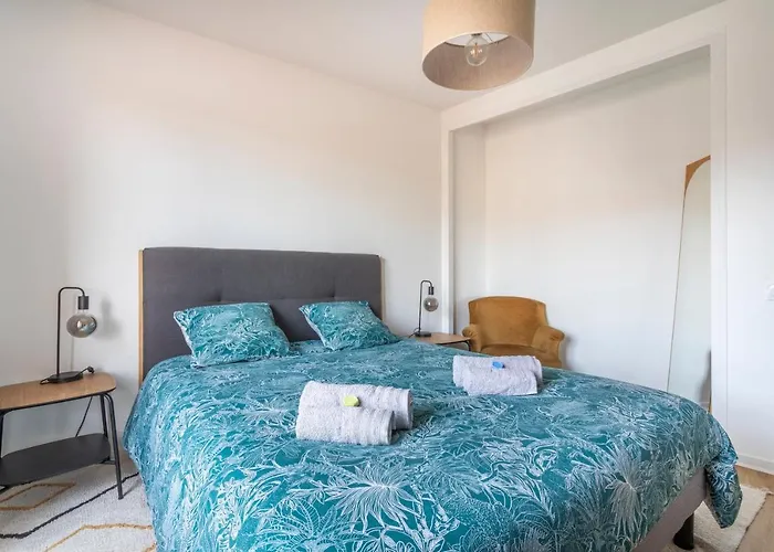 Appartement Deux Chambres Sur Le Vieux Port Avec Clim